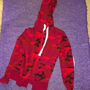 Red camo zip up hoodie